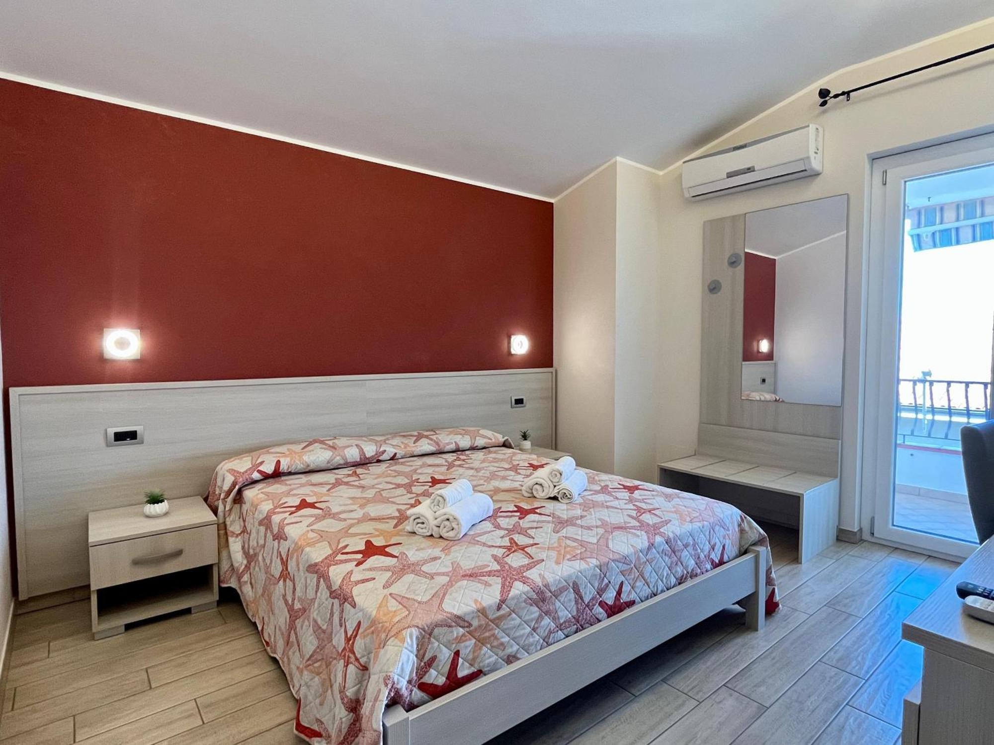 B&B Galatea Santa Domenica  Extérieur photo